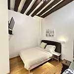St Paul Marais Flat Ground Floor Apartamento Paris