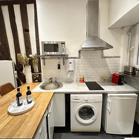 Appartement St Paul Marais Flat Ground Floor