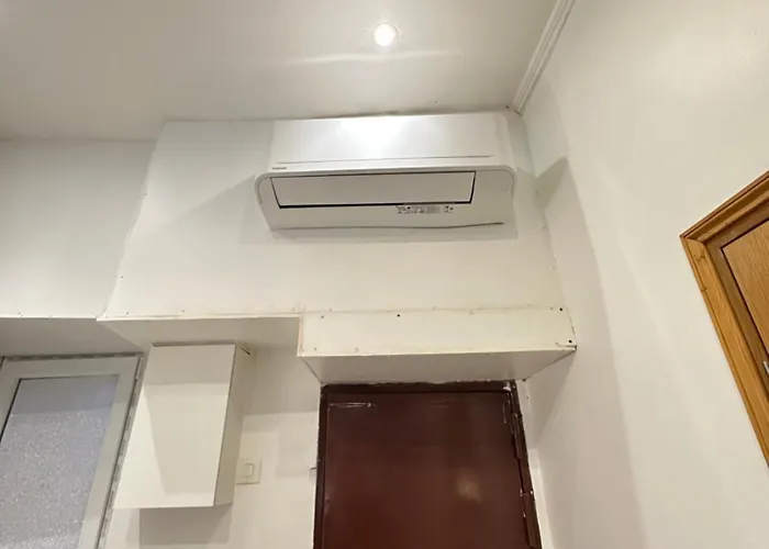 Apartment St Paul Marais Flat Ground Floor *